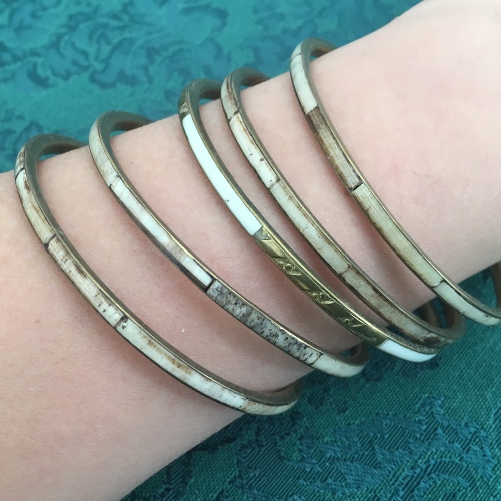 Dangling bracelets